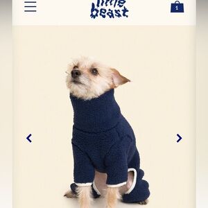 Little Beast Pablo Blue and White Dog Fleece Stretch Onesie 
Size M NWT